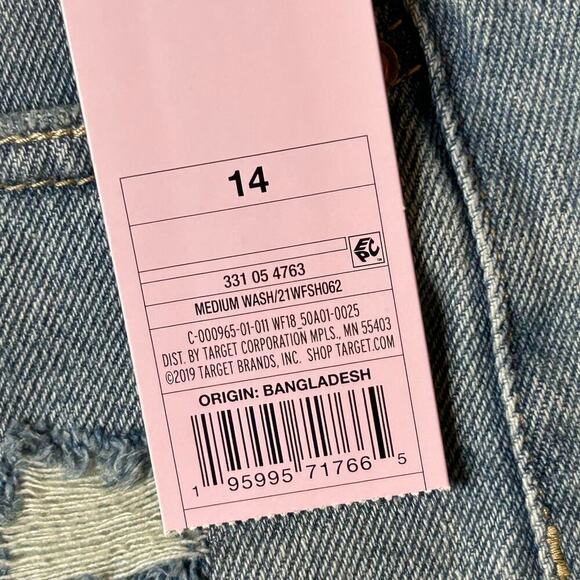 Wild Fable Jean Shorts Womens 14 Blue High Rise Denim Distressed Bermuda NEW - Picture 4 of 12